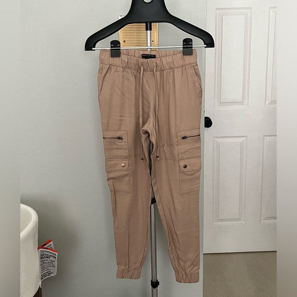 Banana Republic Factory women’s cargo jogger pants - Picture 2 of 7